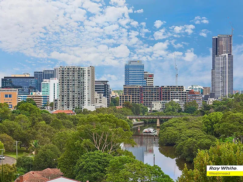 3 bedrooms with Parramatta CBD & River Views