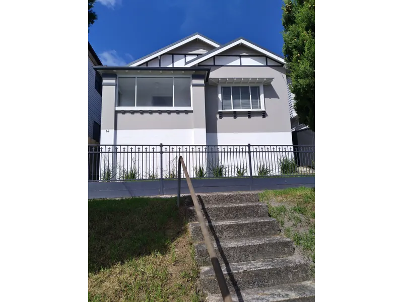 Solid freestanding well presented and maintained Californian Bungalow