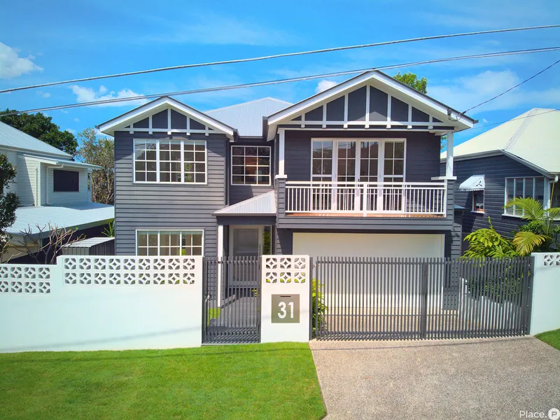 Beautiful five-bedroom home in affluent Bulimba pocket
