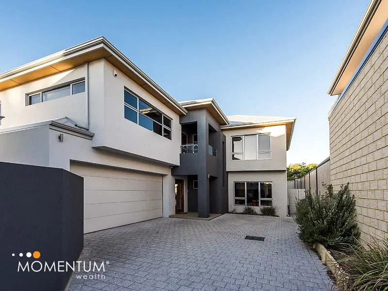 SPACIOUS EXECUTIVE RESIDENCE