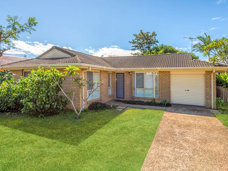 Superbly Renovated Family Master Piece in Eagleby