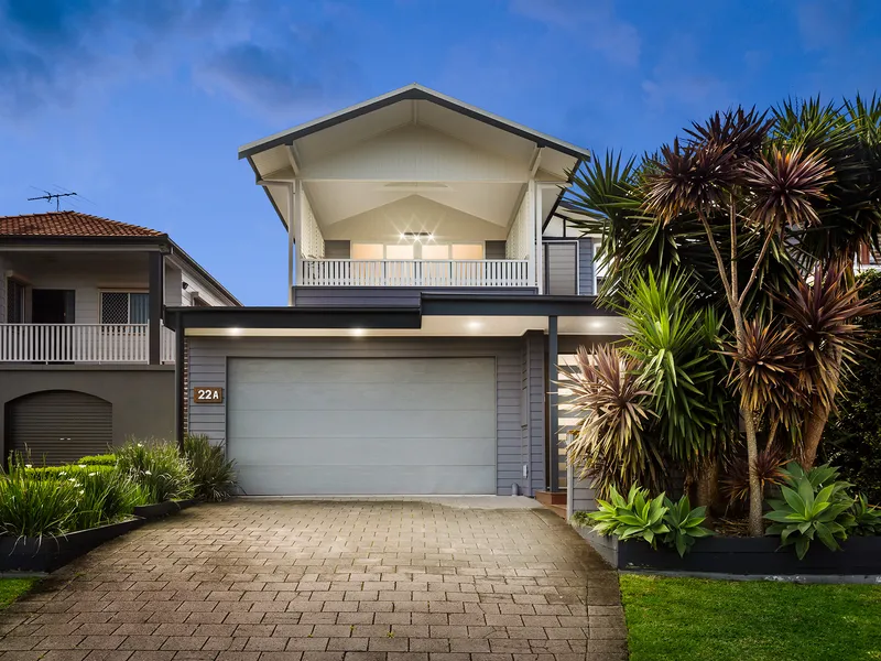 Contemporary Beach House Finished in Designer Style