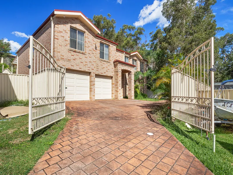 Spacious 4 Bedroom Family Home