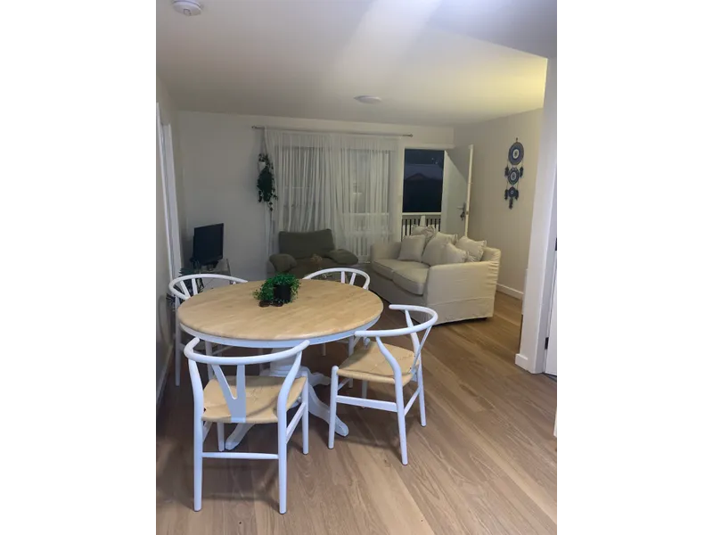 Near new, Spacious, Clean & Bright. Internet included.