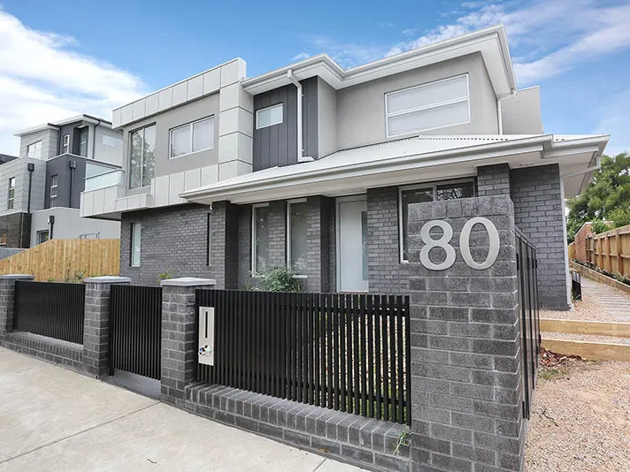 Luxury 3-Bed Townhouse in Perfect Location
