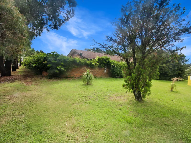 3-Bedroom Brick + Tile Property Ripe For Renovation!