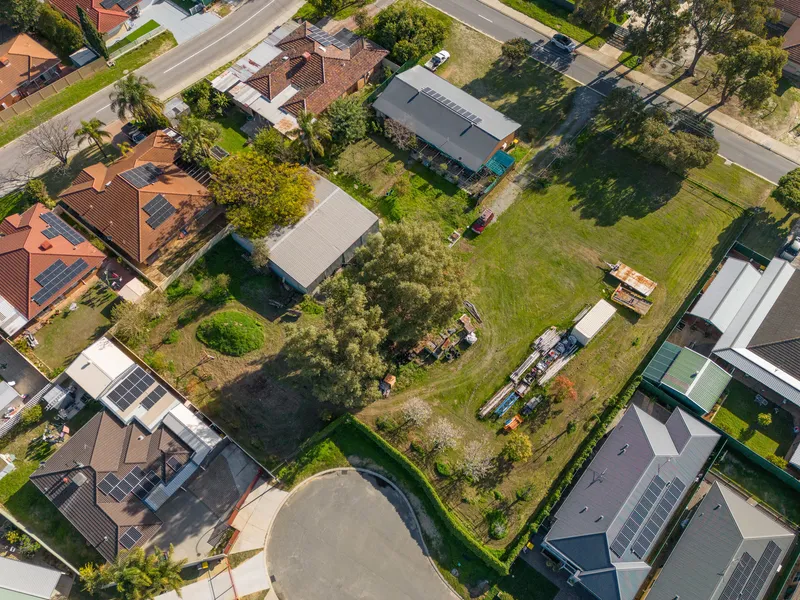 DEVELOPMENT POTENTIAL (ZONED R20/30)