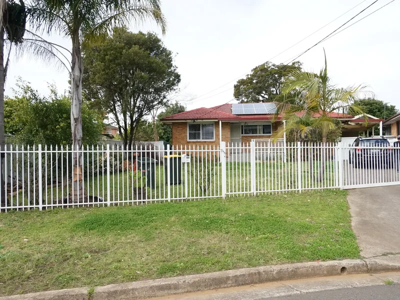 HOUSE PLUS 2 BEDROOM SLEEP-OUT