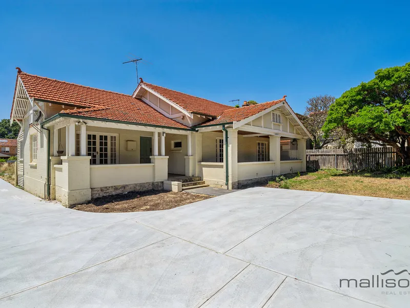 WALK TO THE SWAN RIVER!