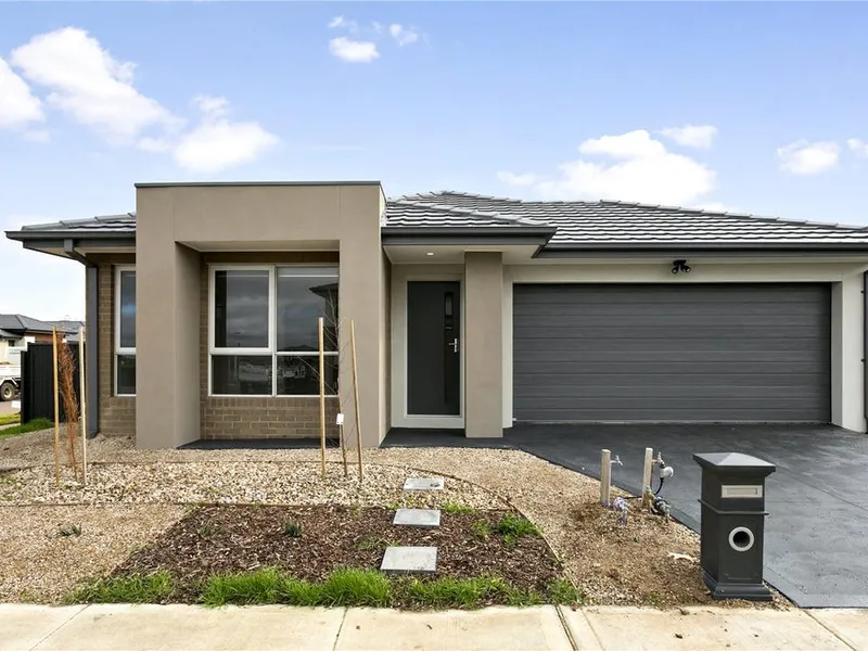 Beautiful Home Ready to Move In