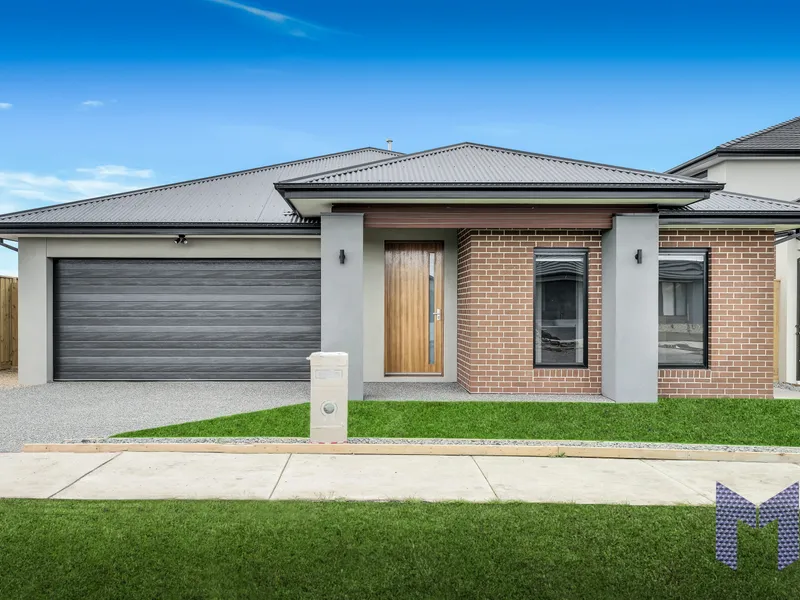 BRAND NEW I 2 MASTERS I FAMILY HOME