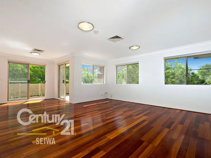 Spacious & Quiet Apartment ** Available 10/02/23**