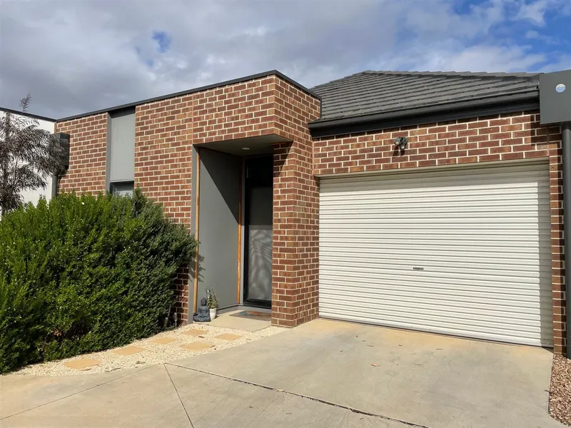 Stylish 2 Bedroom Unit