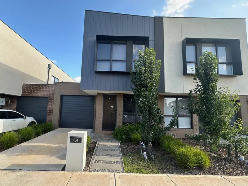 THREE BEDROOM TOWNHOUSE