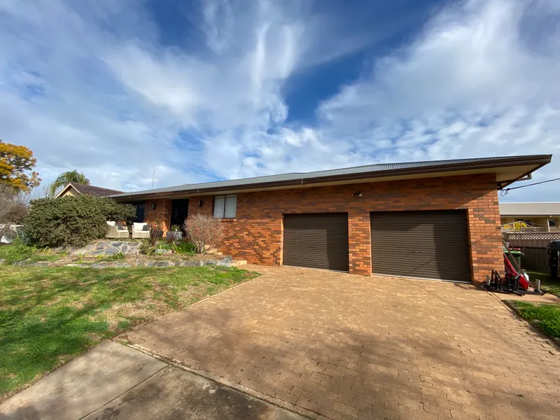 Ray White Real Estate Condobolin