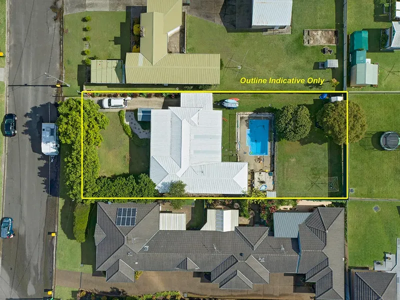 GREAT HOME - 1012M2 BLOCK - 20M FRONTAGE - TICKS ALL THE BOXES