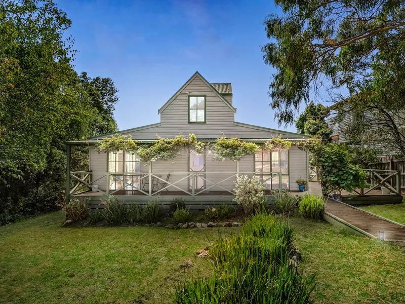 Charming home in Old Dromana with endorsed plans