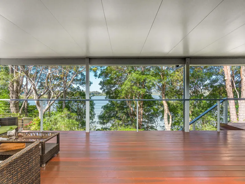 TRANQUILITY MEETS CONVENIENCE - IDYLLIC HOME WITH GUEST STUDIO AND BROADWATER VIEWS