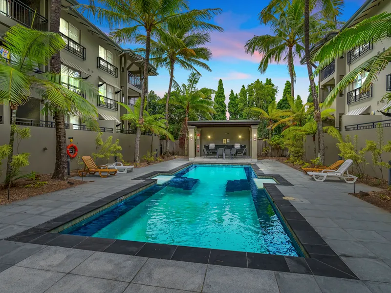 A Sanctuary Near The City | Private Corner Position