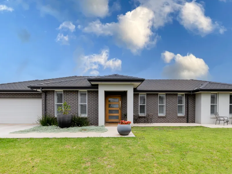 Immaculate & Spacious In Highly Sought-After Setting