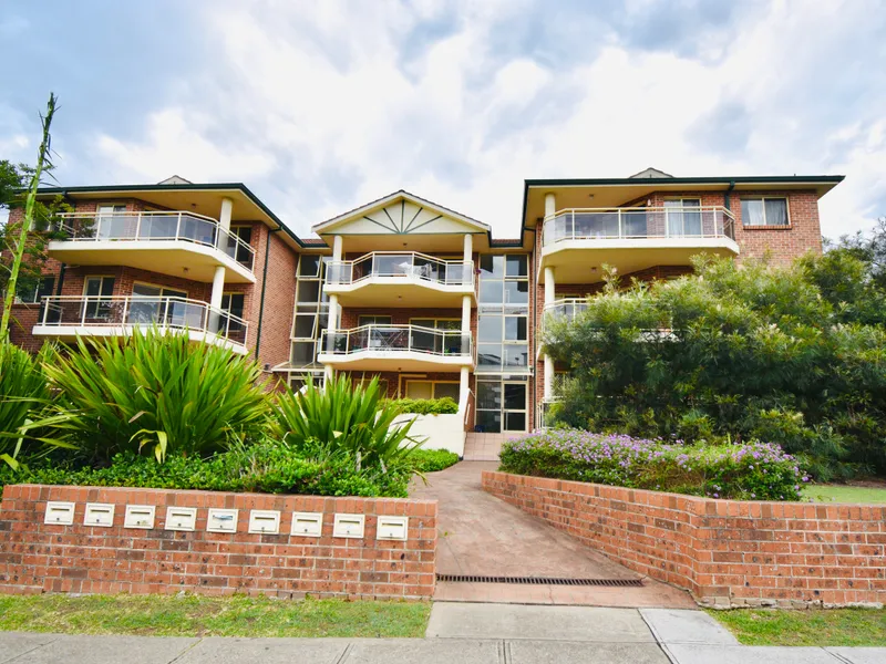 Bright and Large Apartment in Perfect Location  