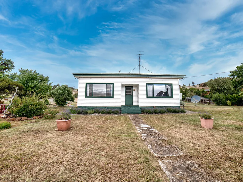 Rural Hamilton Home
