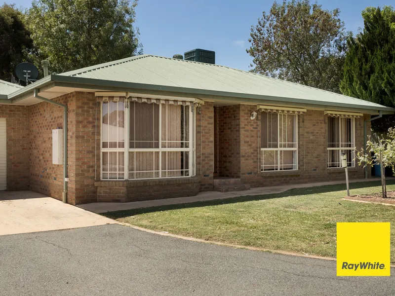 Two-bedroom unit in private cul-de-sac