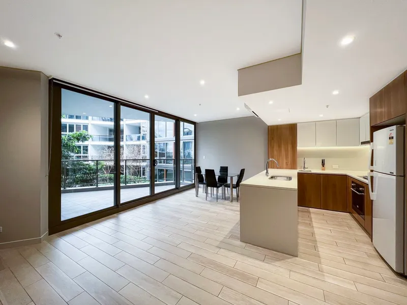 Furnished One Bedroom Apartment At Convenient Location !