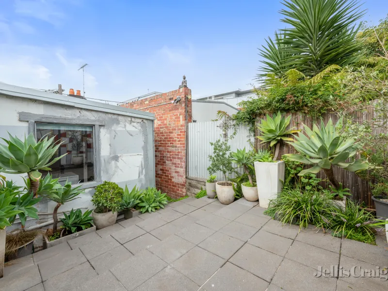 Multi-Useable Space! Residential or Commercial Zoned