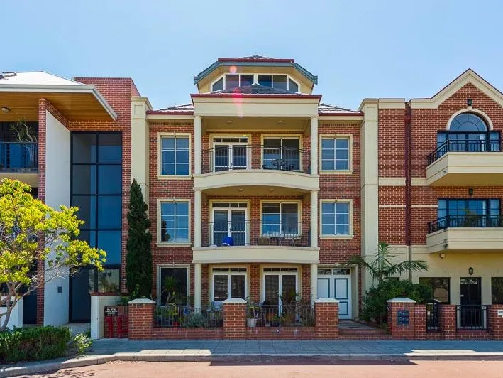 LIVE IN STYLE –  Furnished