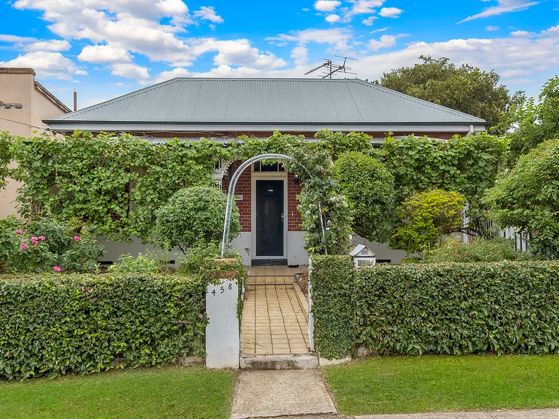 'Balaklava Cottage', c1883