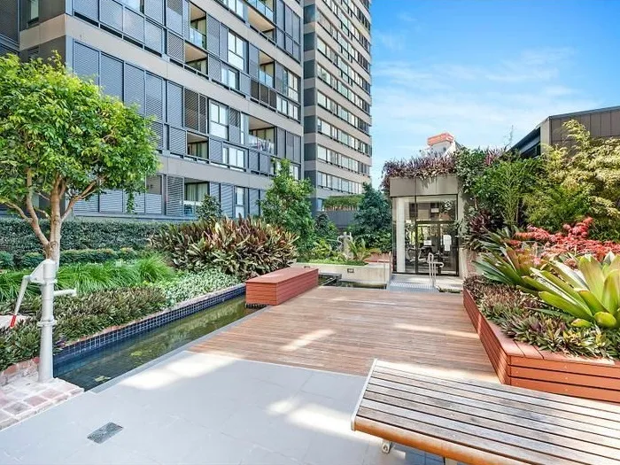 City The Quay Specious STUDIO For Lease