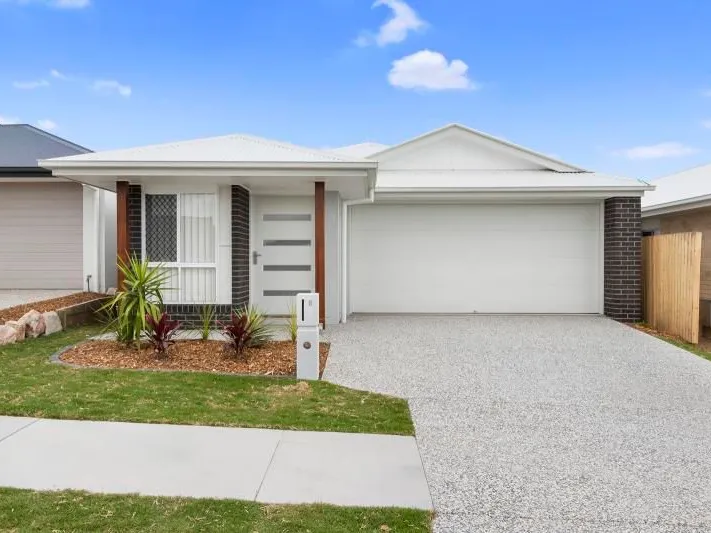 LARGE FAMILY HOME IN THE HEART OF YARRABILBA