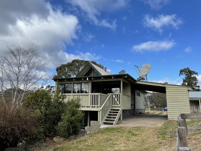 Room to Breath - No mask required