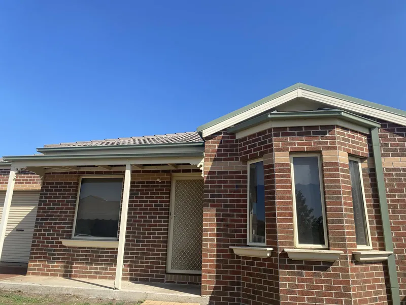 3 Bedroom home in the heart of hoppers crossing 