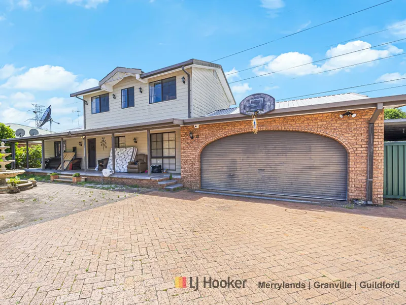 A Large 6 Bedroom Home Ideal For A Large Family