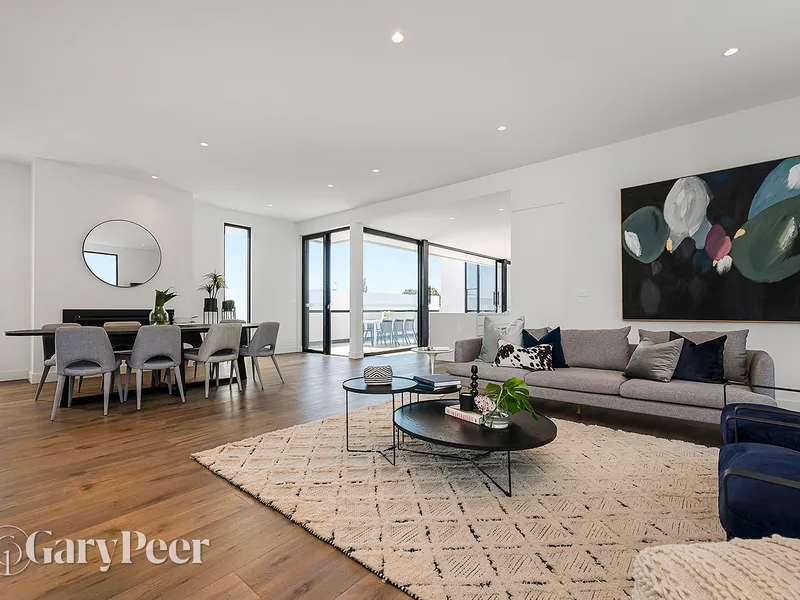 Luxurious apartment style living, lifestyle & location.