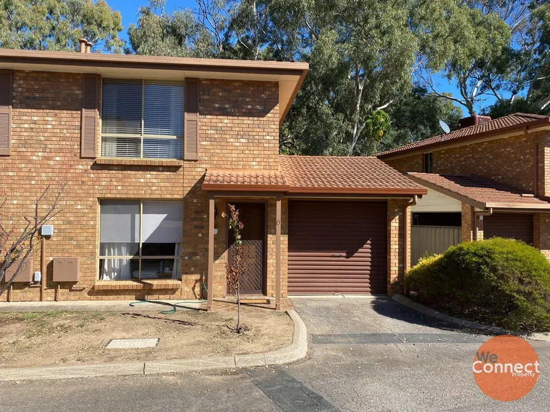 Quiet & Convenient Townhouse