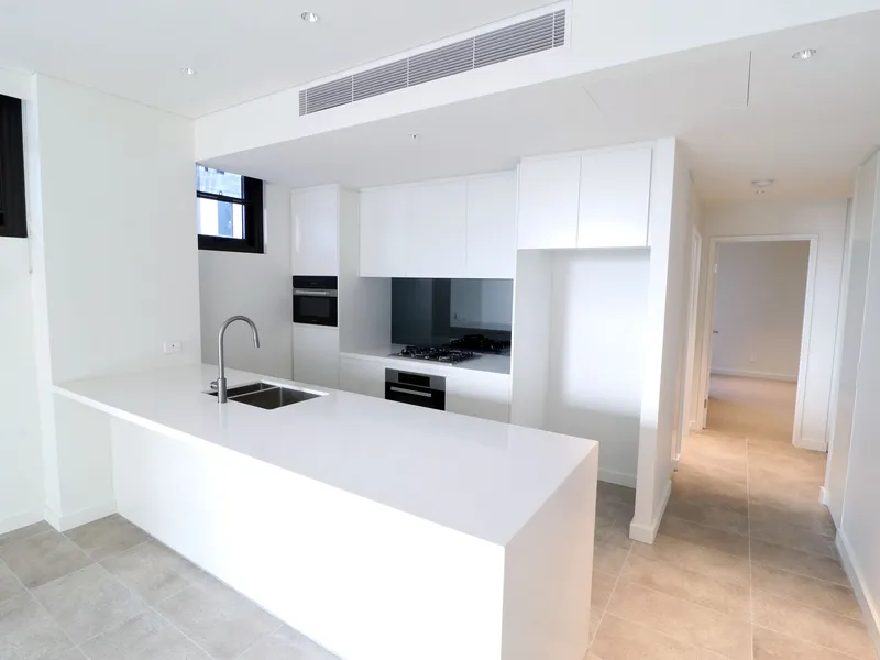 Ground Level with 2 courtyards!