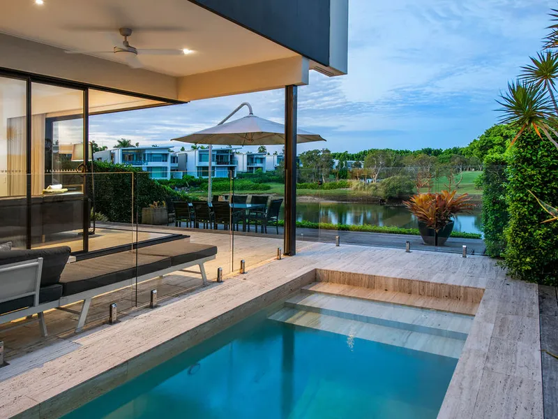 Contemporary Golf and Waterfront Residence