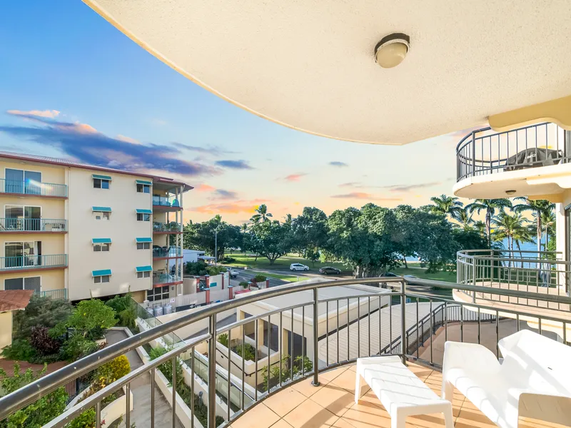 Best Positioned One Bedroom Apartment On The Strand