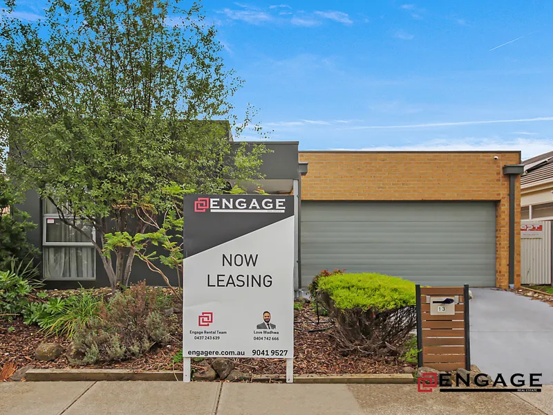 Close to School, Shopping Centre and Station!