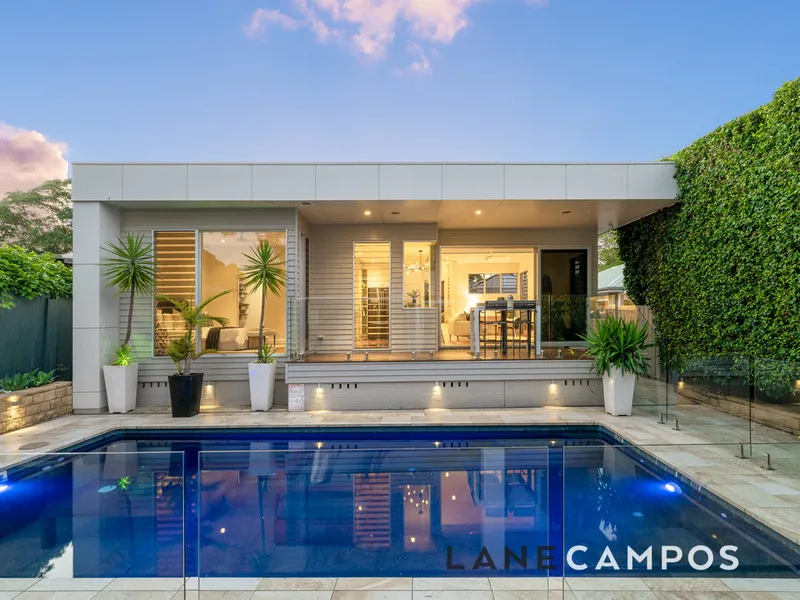 Lifestyle. Extravagant. Retreat