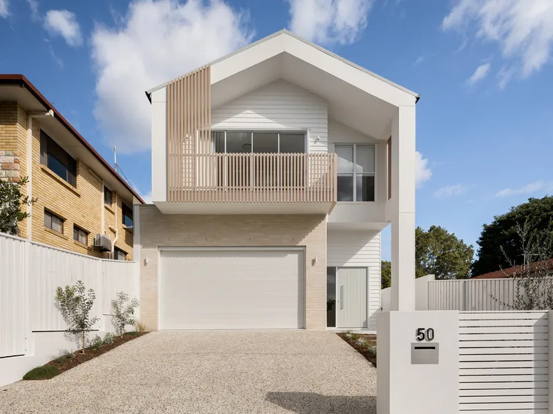 Luxe Palm Springs-inspired home offering brilliant lifestyle