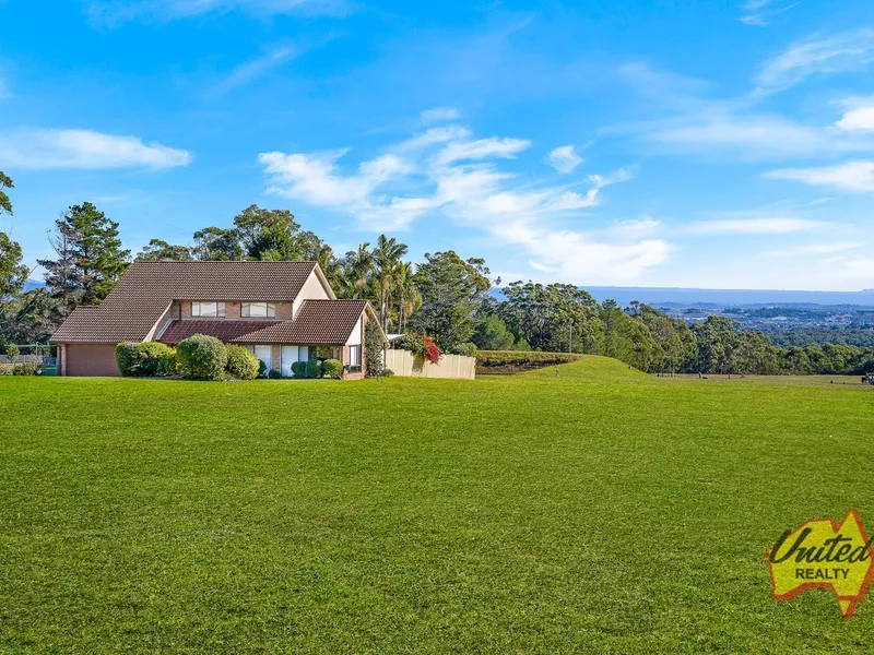 Outstanding Acreage Retreat!!!