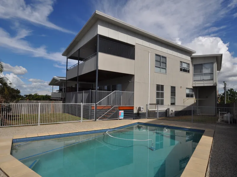 Executive Five Bedroom Highset With Bay Views