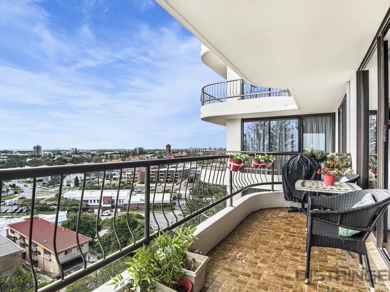 CBD LIVING ON KIRRA HILL– Chateau Royale'