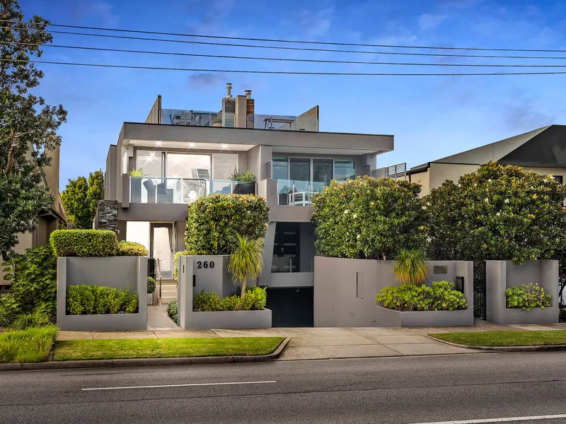 Peerless Luxury with Stunning Views