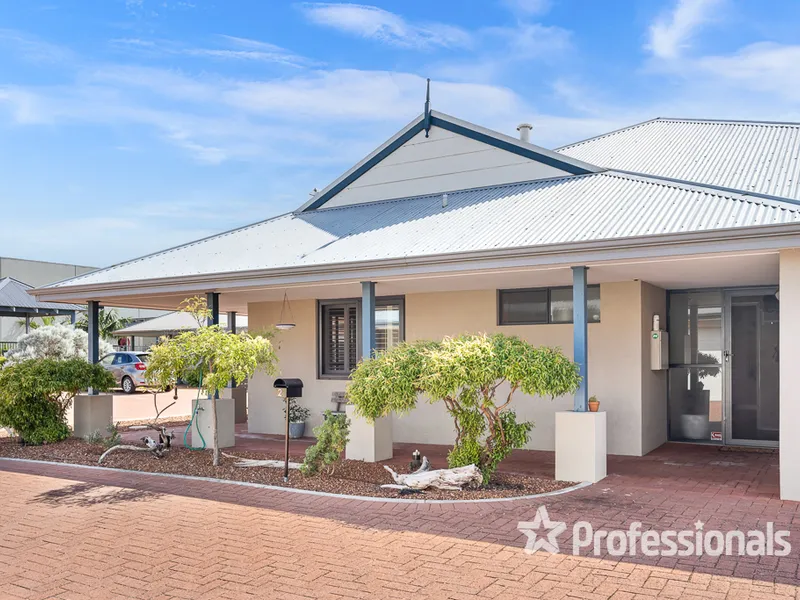 VILLA IN RESORT STYLE COMPLEX