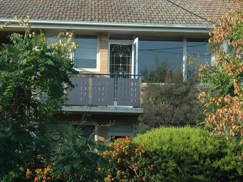 Great location - close to shops and transport